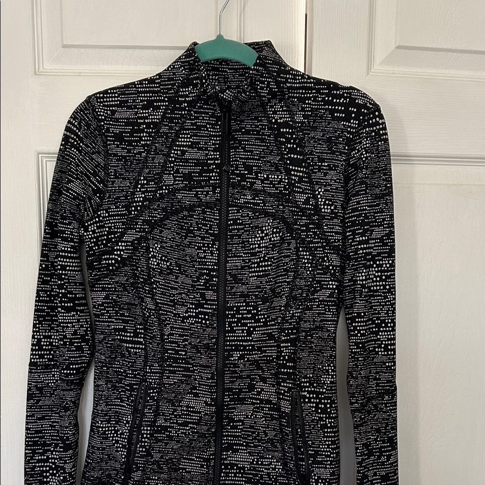 lululemon athletica Define Jacket NWOT
